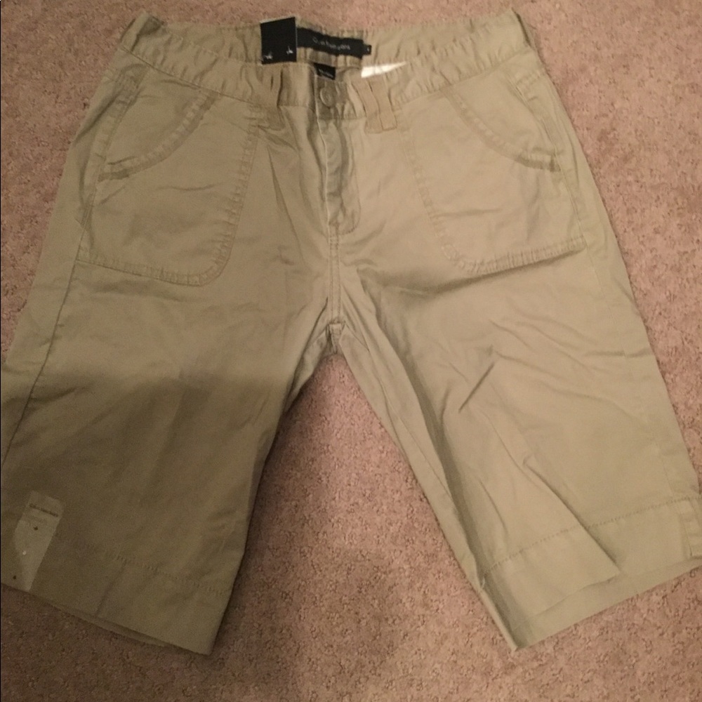 🌷NWT CALVIN KLEIN CARGO SHORTS SIZE 6